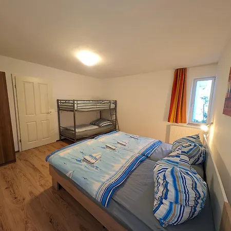 Semesterbostad Schilfrohr Neuendorf (Saal)