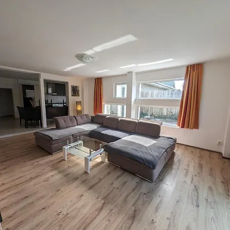 Semesterbostad Schilfrohr *